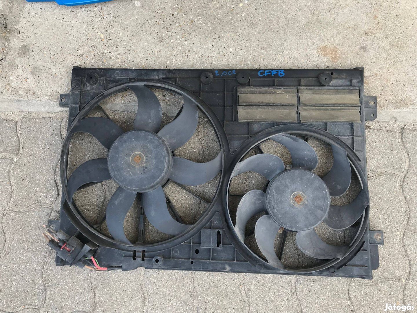 VW Passat B7 2,0 CR Cffb hűtőventilátorok +keret