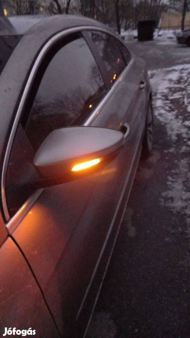 VW Passat B7,Scirocco,Eosdinamikus futófényes oldal tükör irányjelző