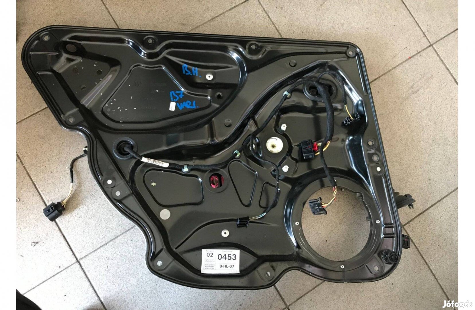 VW Passat B7 Variant _ ablakemelő szerkezet / bal hátsó