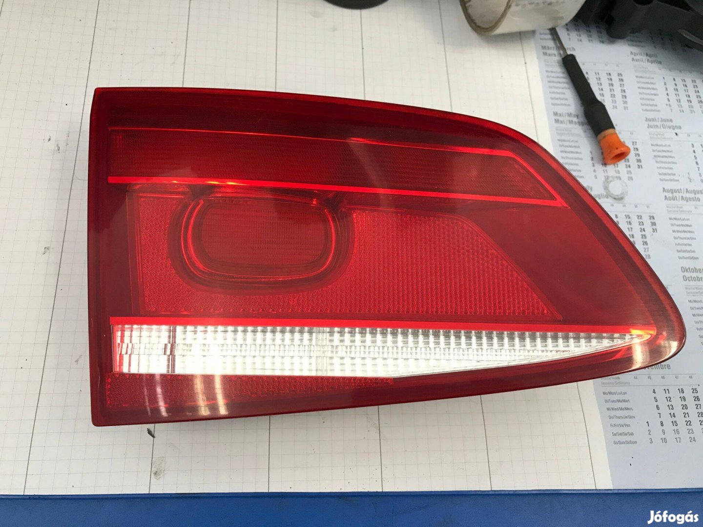 VW Passat B7 Variant / bal hátsó belső lámpa 3AF 945 093 K