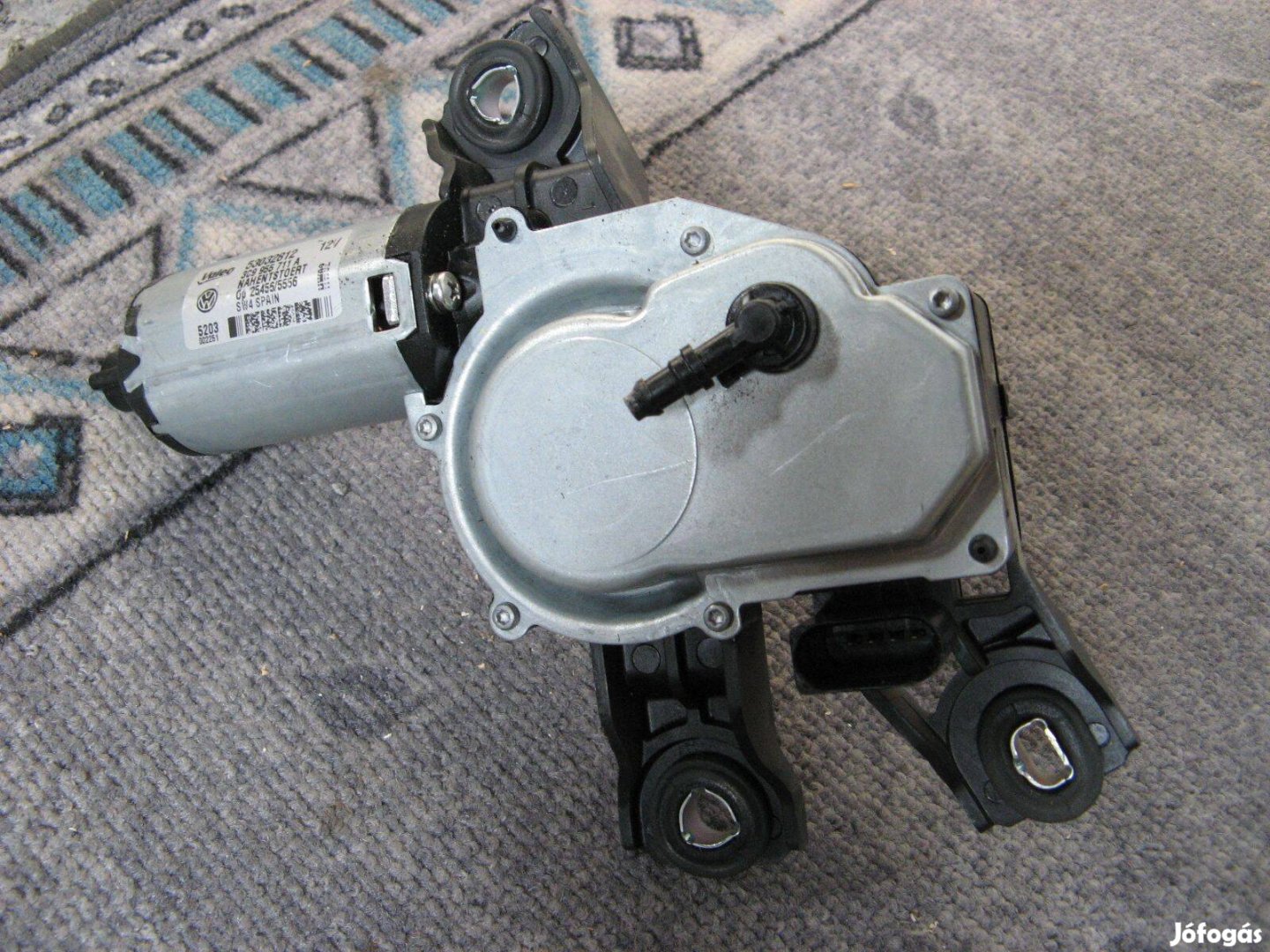 VW Passat B7 Variant hátsó ablaktörlő motor eladó