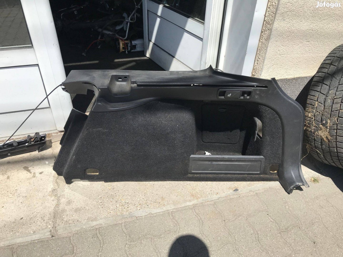 VW Passat B7 Variant jobb hátsó csomagtér burkolat