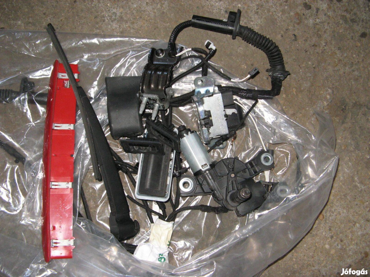 VW Passat B7 Variant pót féklámpa eladó