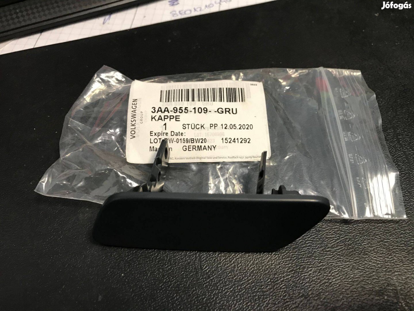 VW Passat B7 _ bal fényszóró burkolat ( gyári új) 3AA 955 109
