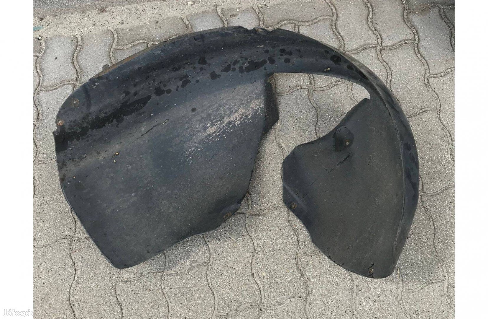 VW Passat B7 / jobb első dobbetét 3AA 805 978