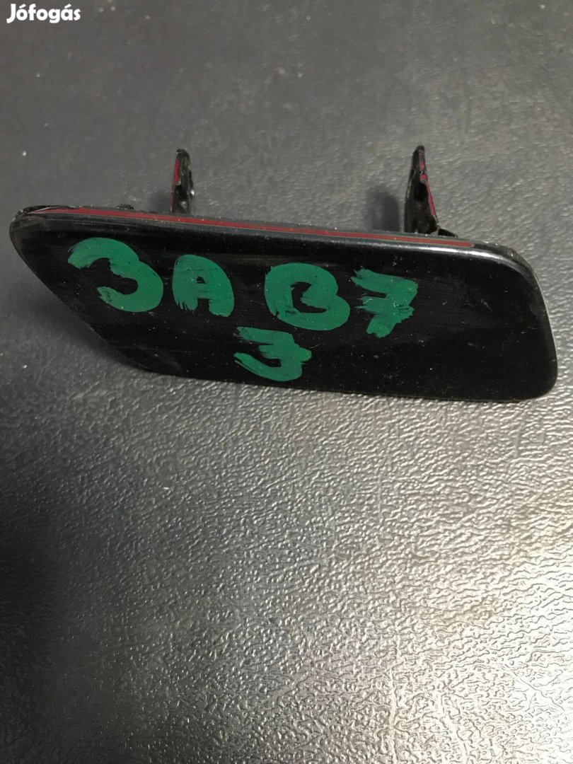 VW Passat B7 _ jobb fényszórómosó fedél 3AA 955 110