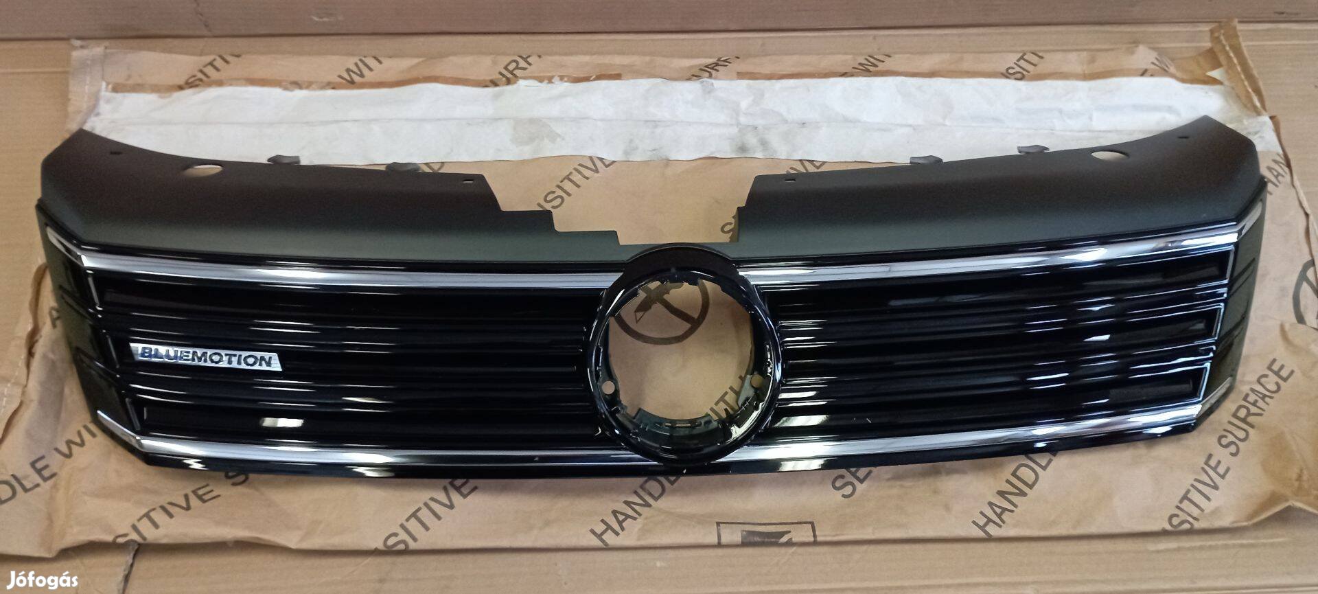 VW Passat B7 hűtőrács 3AA853651A eredeti gyári új