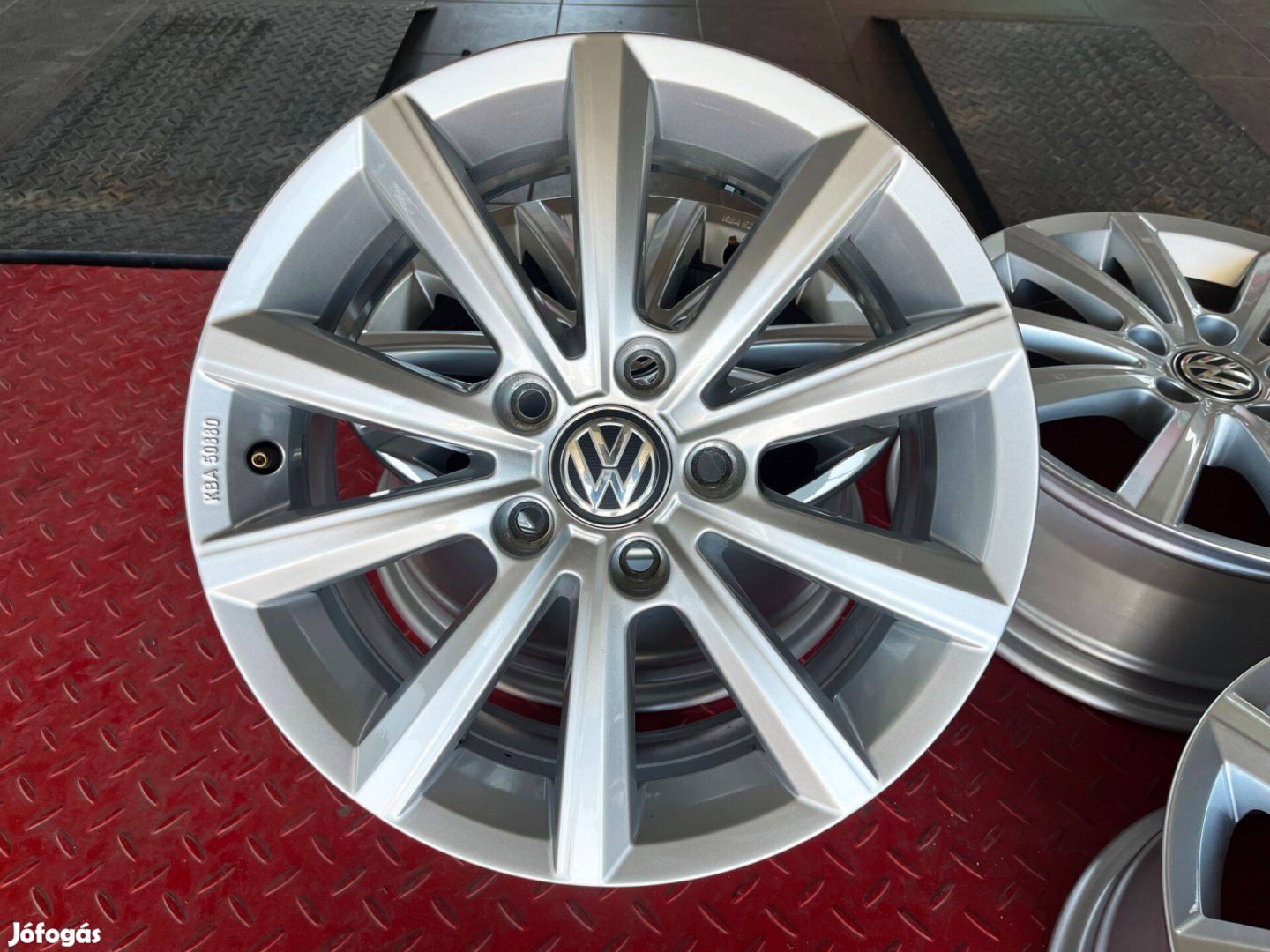 VW Passat B8 16" 5x112 gyári alufelni eladó 16 coll