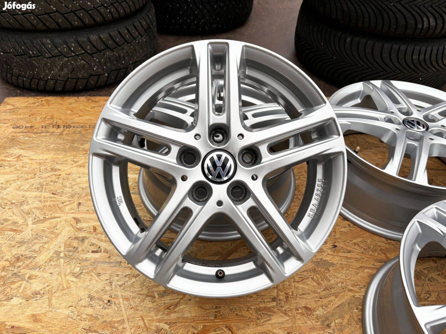 VW Passat B8 16" 5x112 gyári specifikus alufelni eladó 16 coll