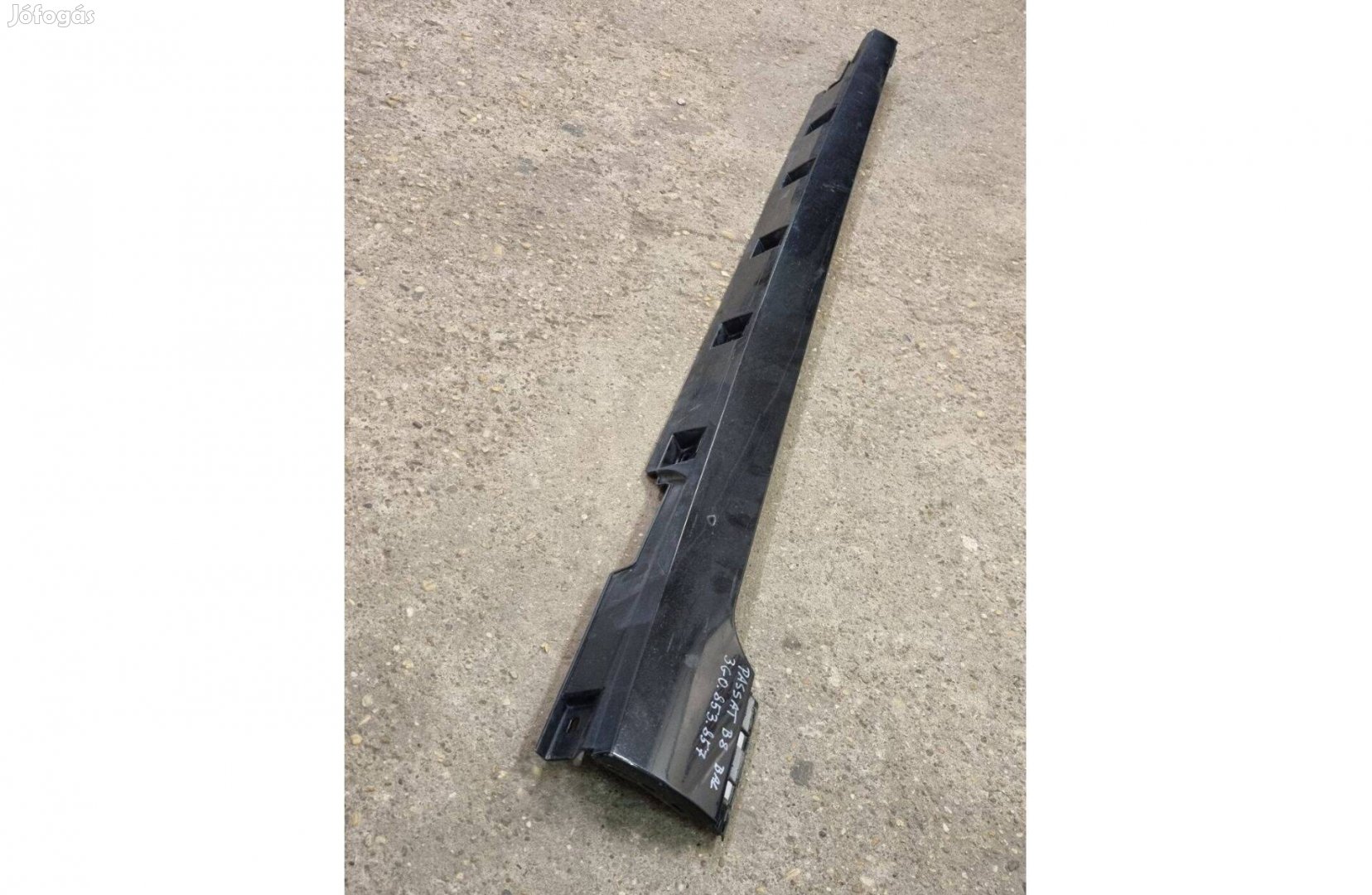 VW Passat B8 Bal küszöb borítás 3G0853857