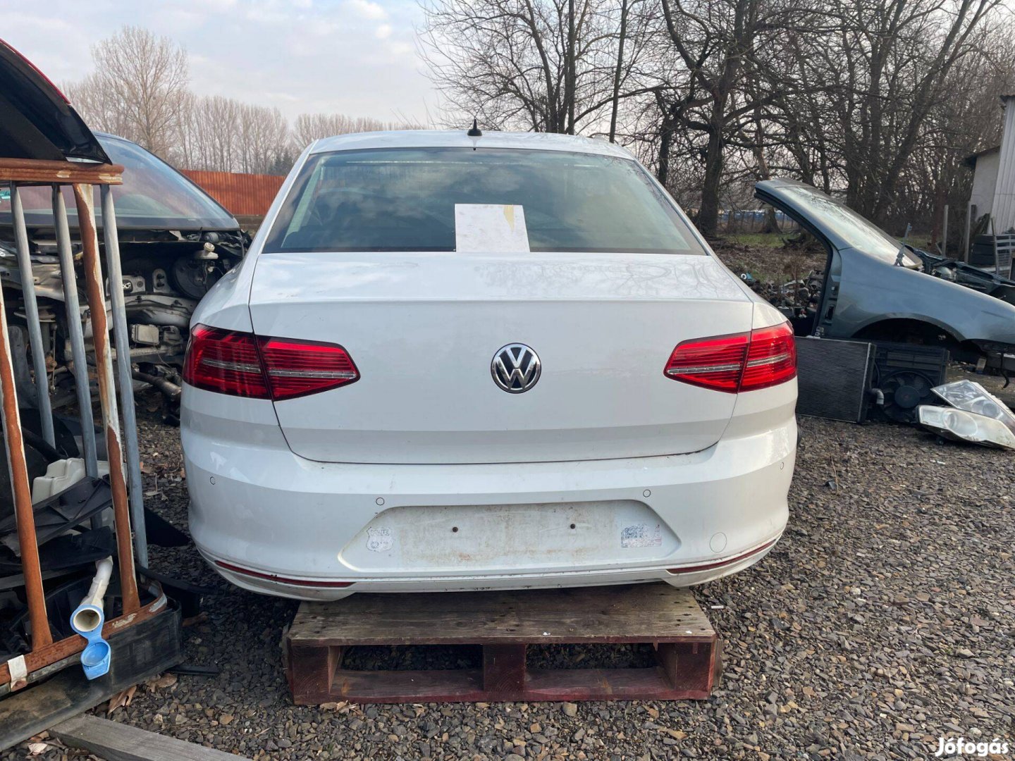 VW Passat B8 Sedan hátulja eladó