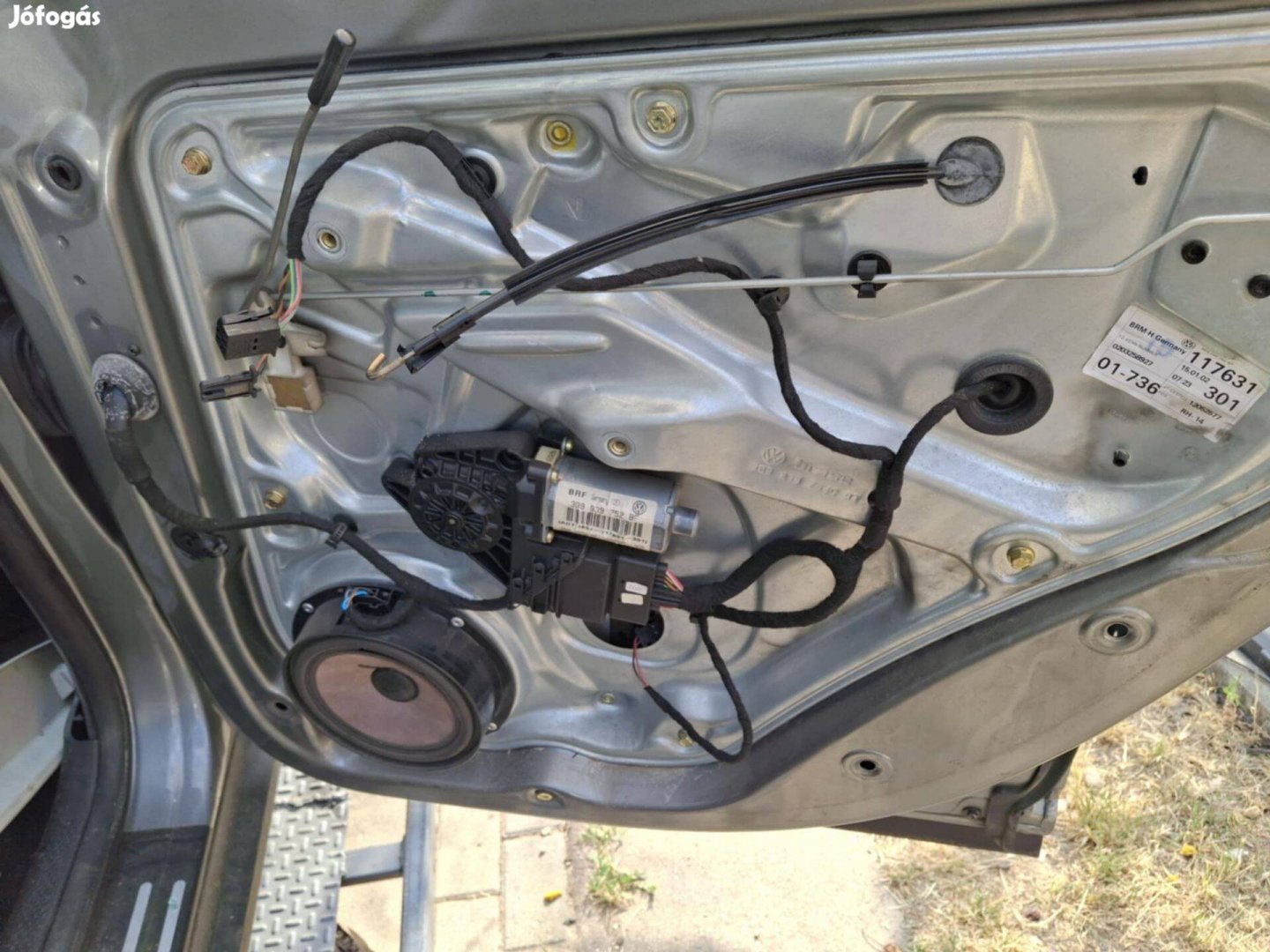 VW Passat B 5.5 jobb hátsó elektromos ablakemelő szerkezet