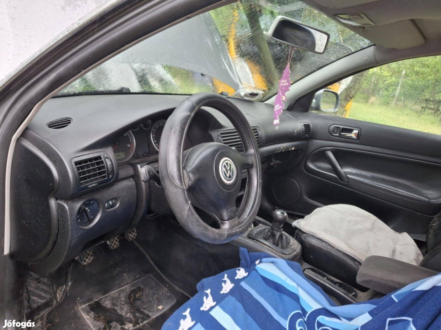 VW Passat B 5.5 műszerfal héj
