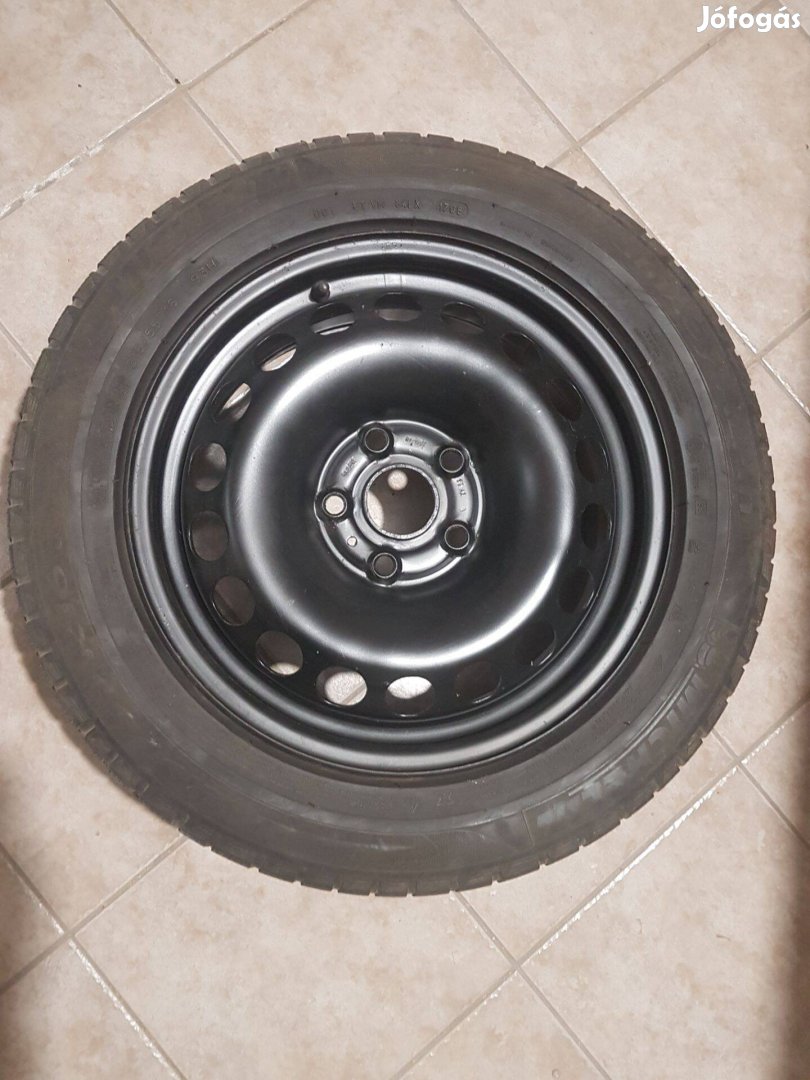 VW Passat acélfelni téligumival