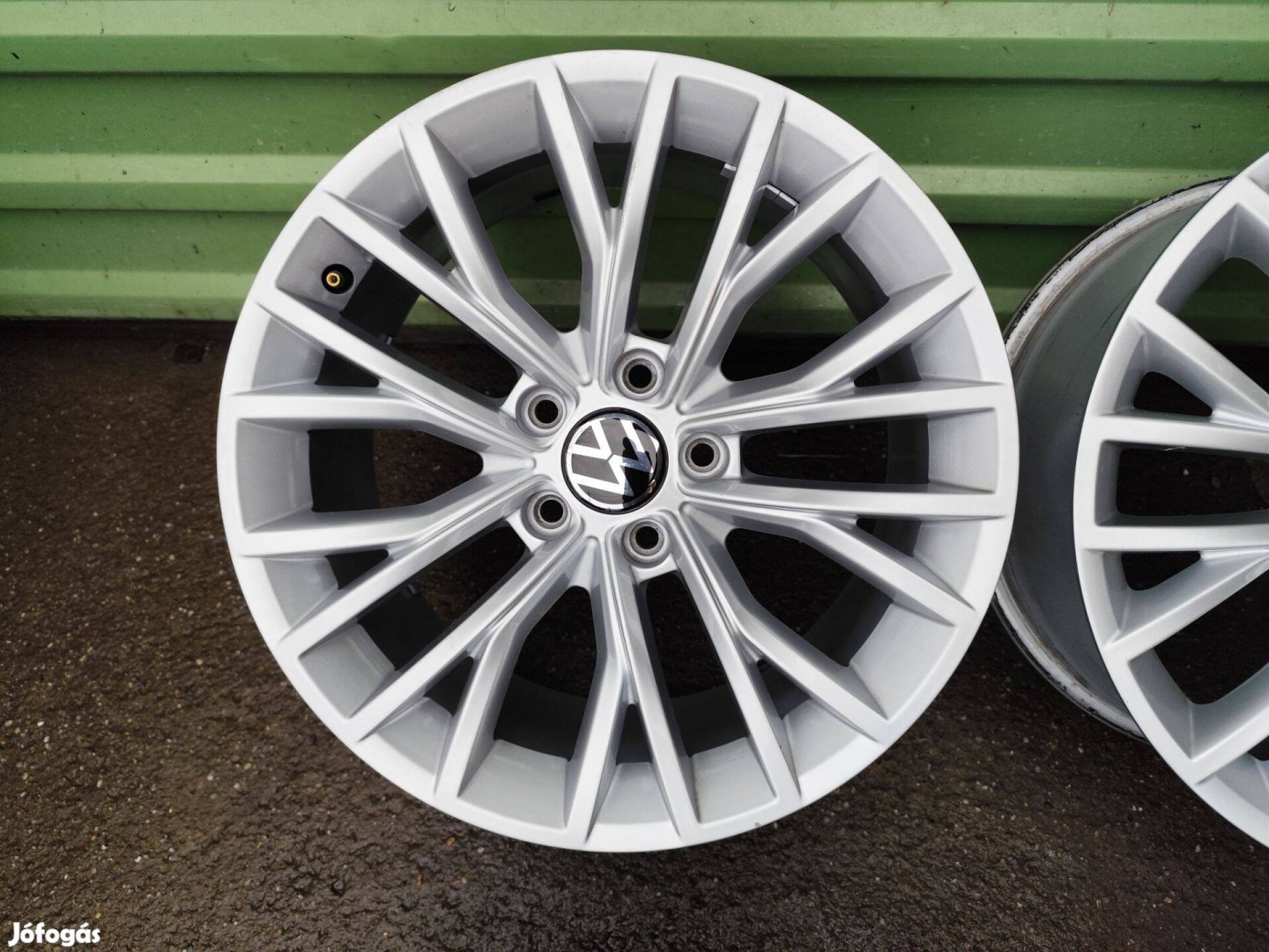 VW Passat b8 b9 sharan 7n t-roc gyári alufelni 5x112 17"