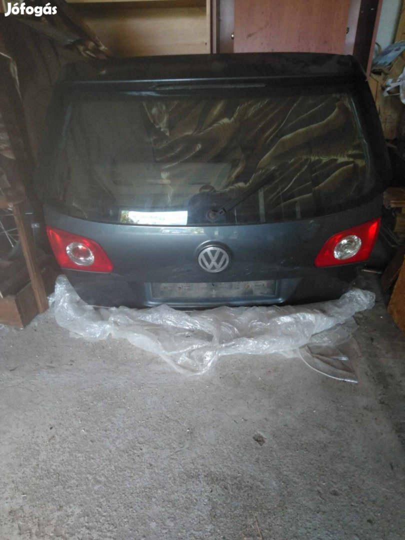 VW Passat csomagtérajtó
