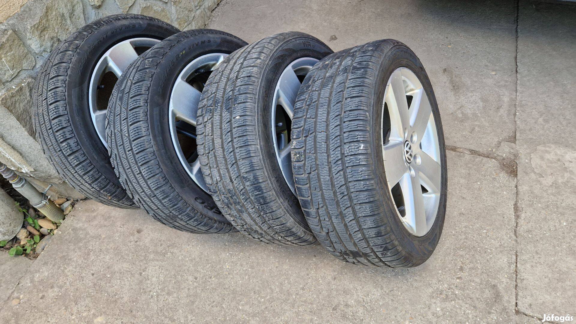 VW Passat gyári alufelni 17" Borbet téligumival 4 db