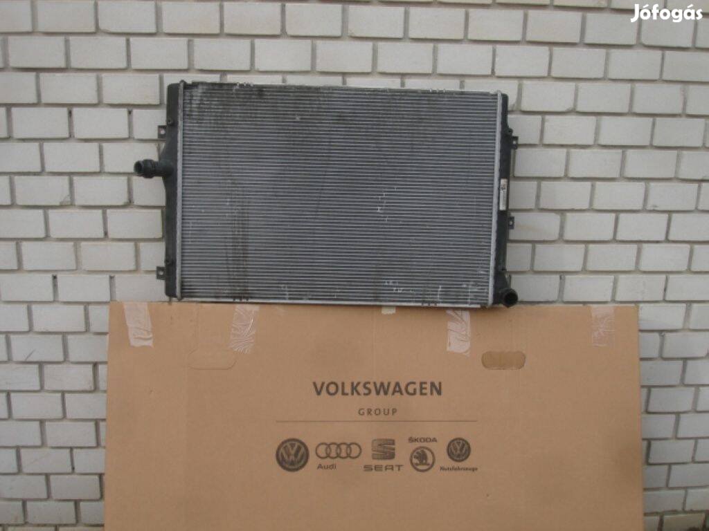 VW Passat gyári vízhűtő 3C0121253AR
