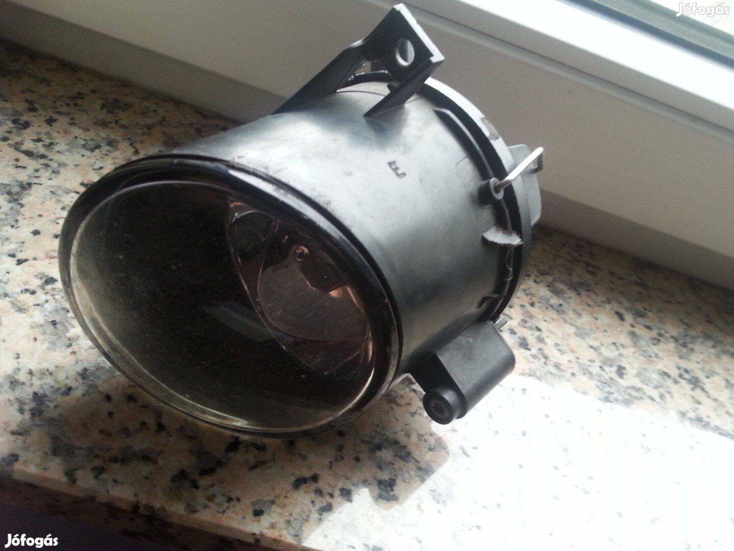 VW Polo IV gyári jobb oldali ködlámpa