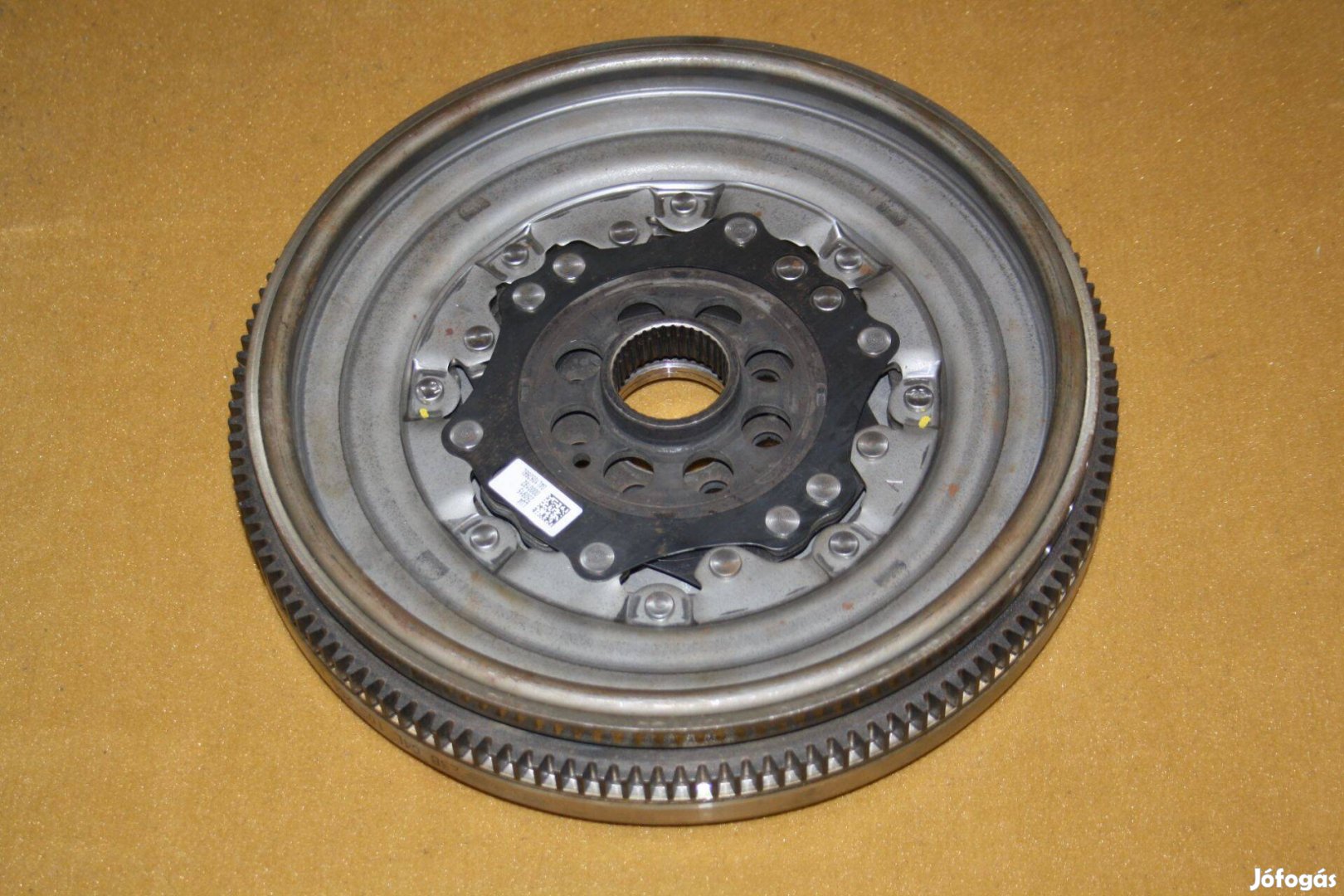 VW R-Golf - AUDI S3 7 seb. DSG lendkerék 04L105266L