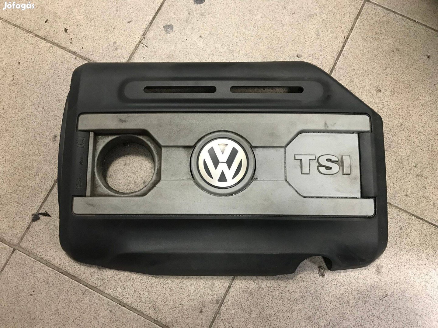 VW Scirocco 2,0 TSI _ motorburkolat 06J 103 925 AQ