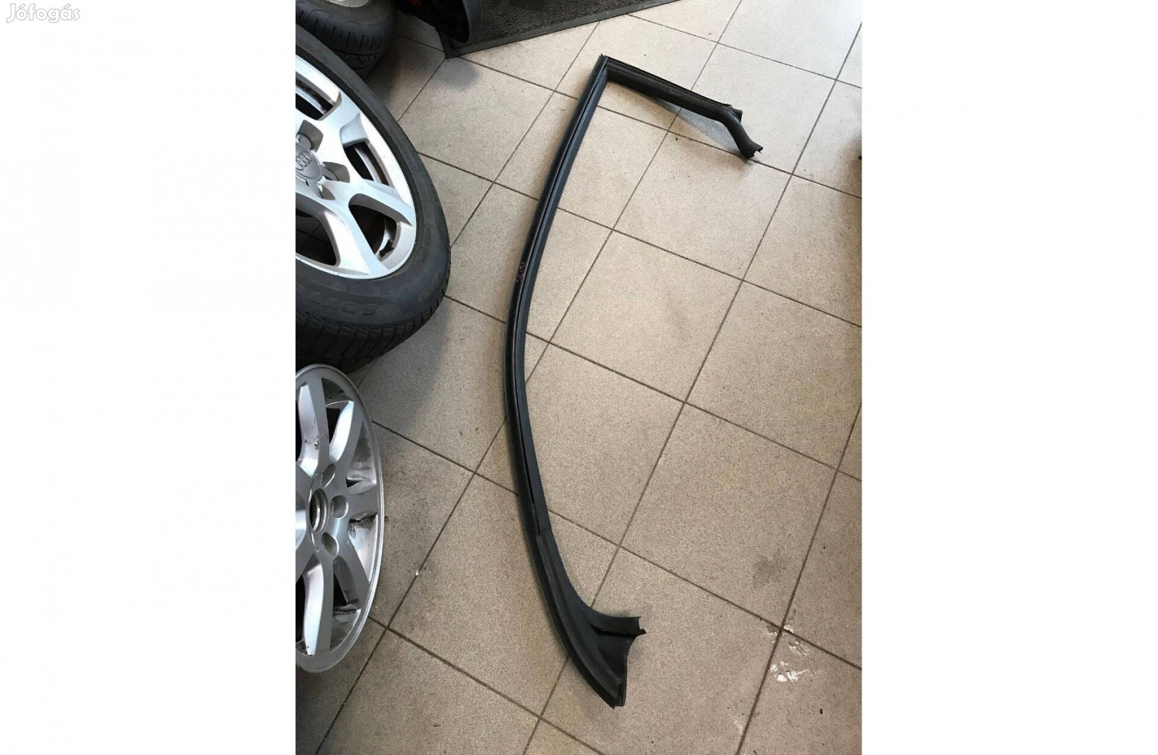VW Scirocco - bal ajtó szigetelés 1K8 867 337