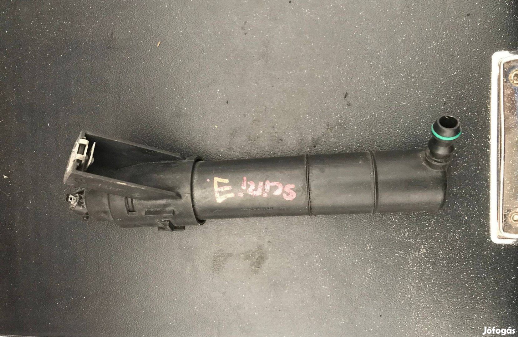 VW Scirocco / jobb fényszórómosó 1K8 955 978 A