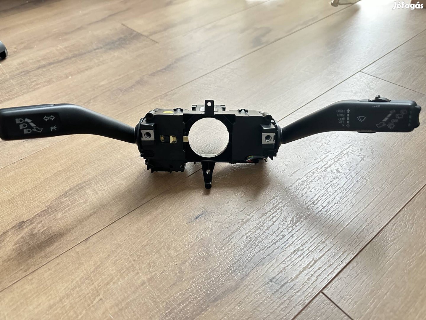 VW-Seat-Skoda komplett kormánykapcsoló 6RA953501S