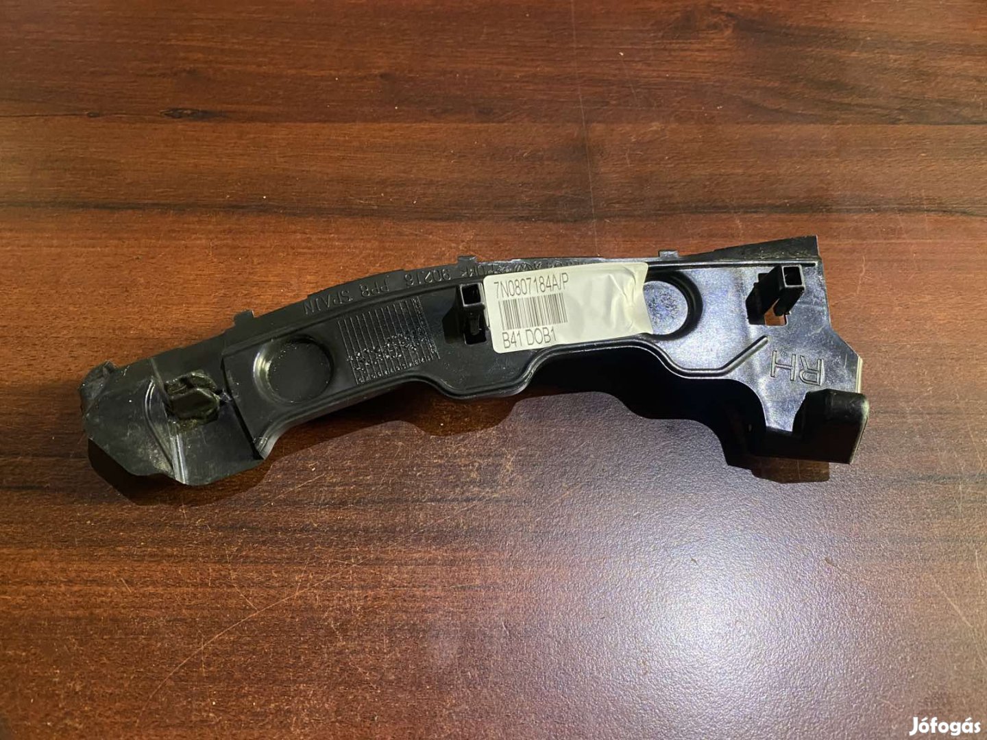 VWSeat jobb első lökhárító tartó eladó