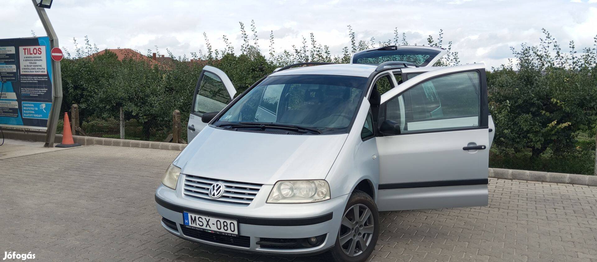 VW Sharan 1,9 PDTDI, 7 személyes korához képest szép és jó eladó