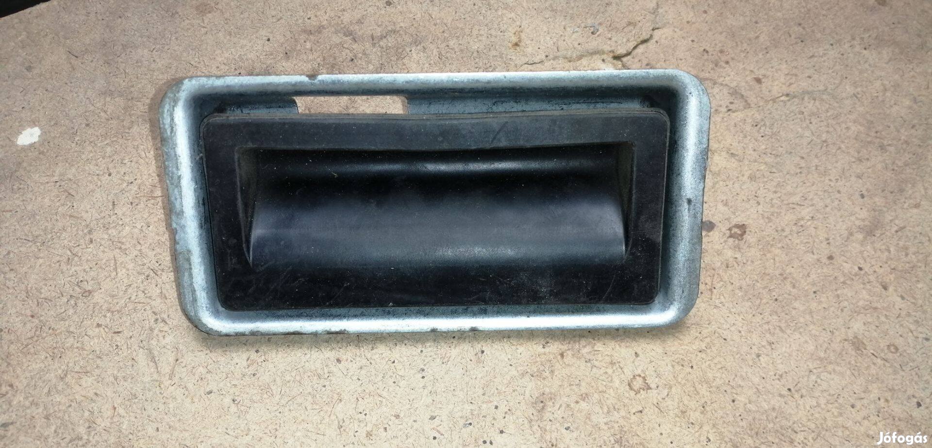 VW Sharan 7N, Seat Alhambra 7N csomagtér nyitógomb eladó