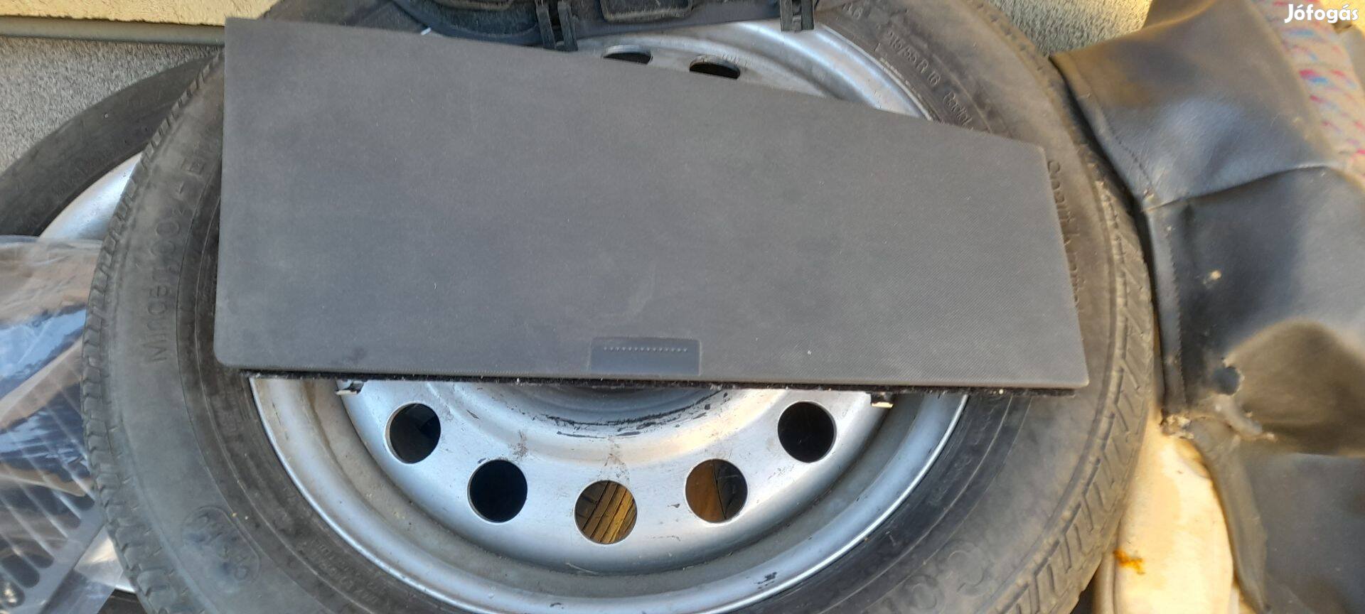 VW Sharan, SEAT Alhambra Felső tároló