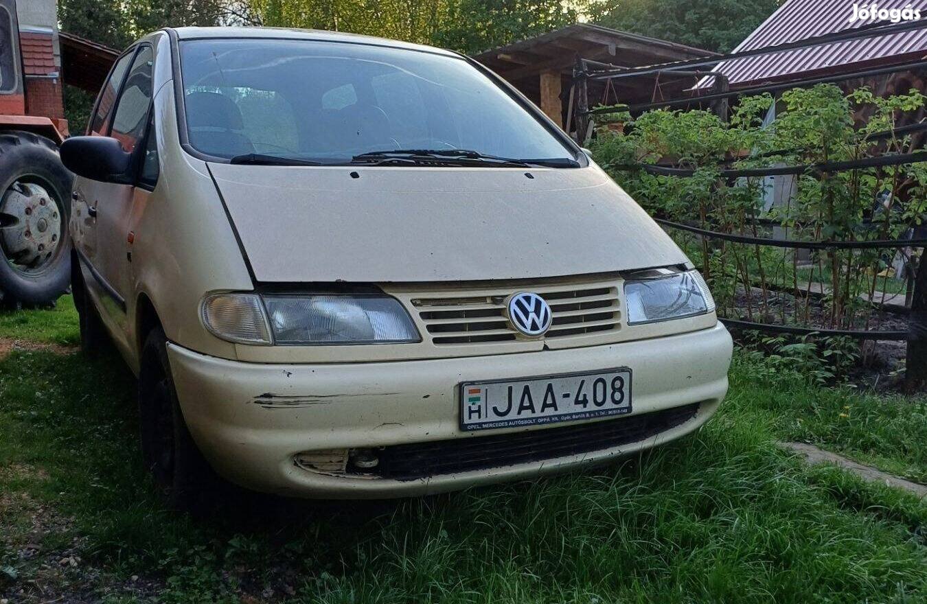 VW Sharan egyterű