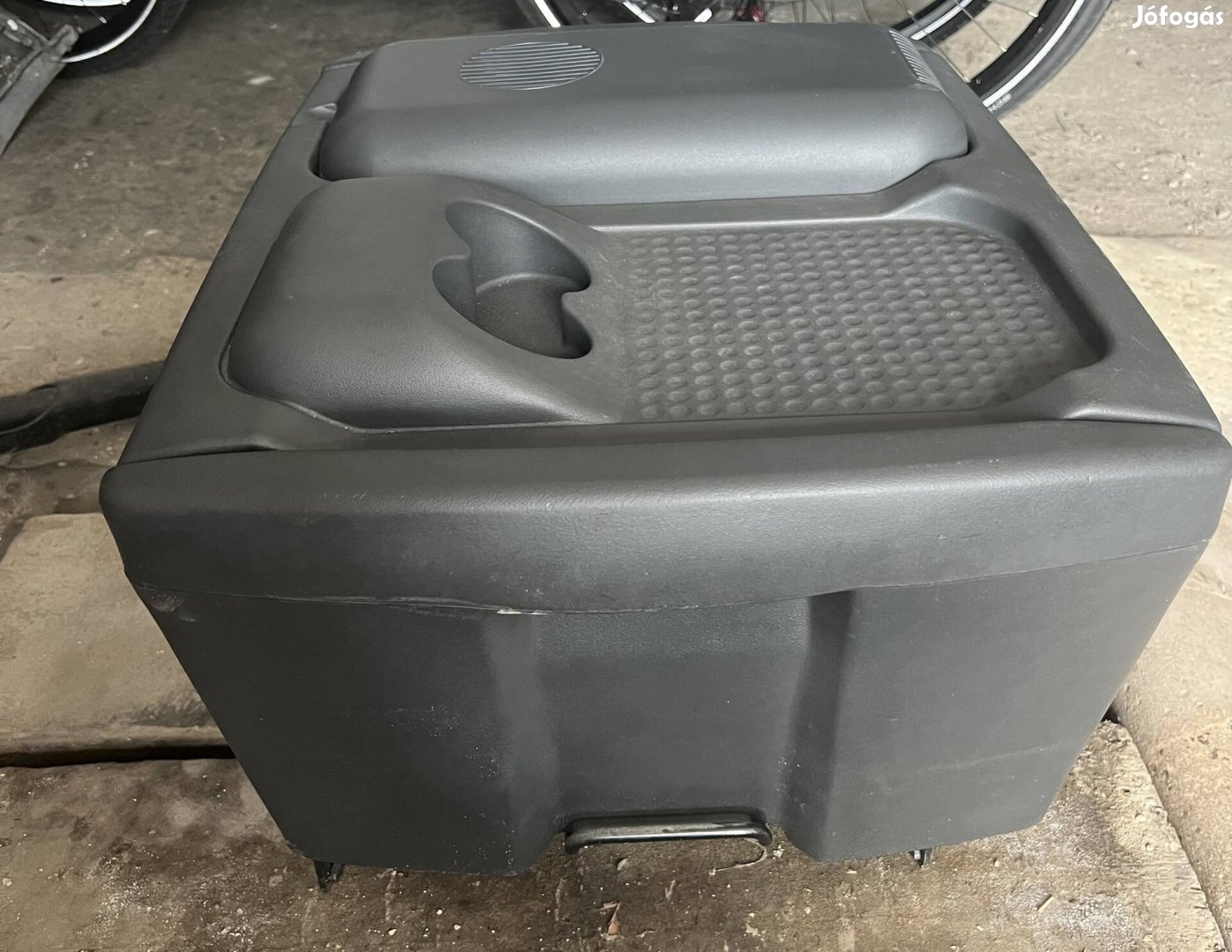 VW Sharan gyári hűtőláda,hűtő box 32L,szinte teljesen új