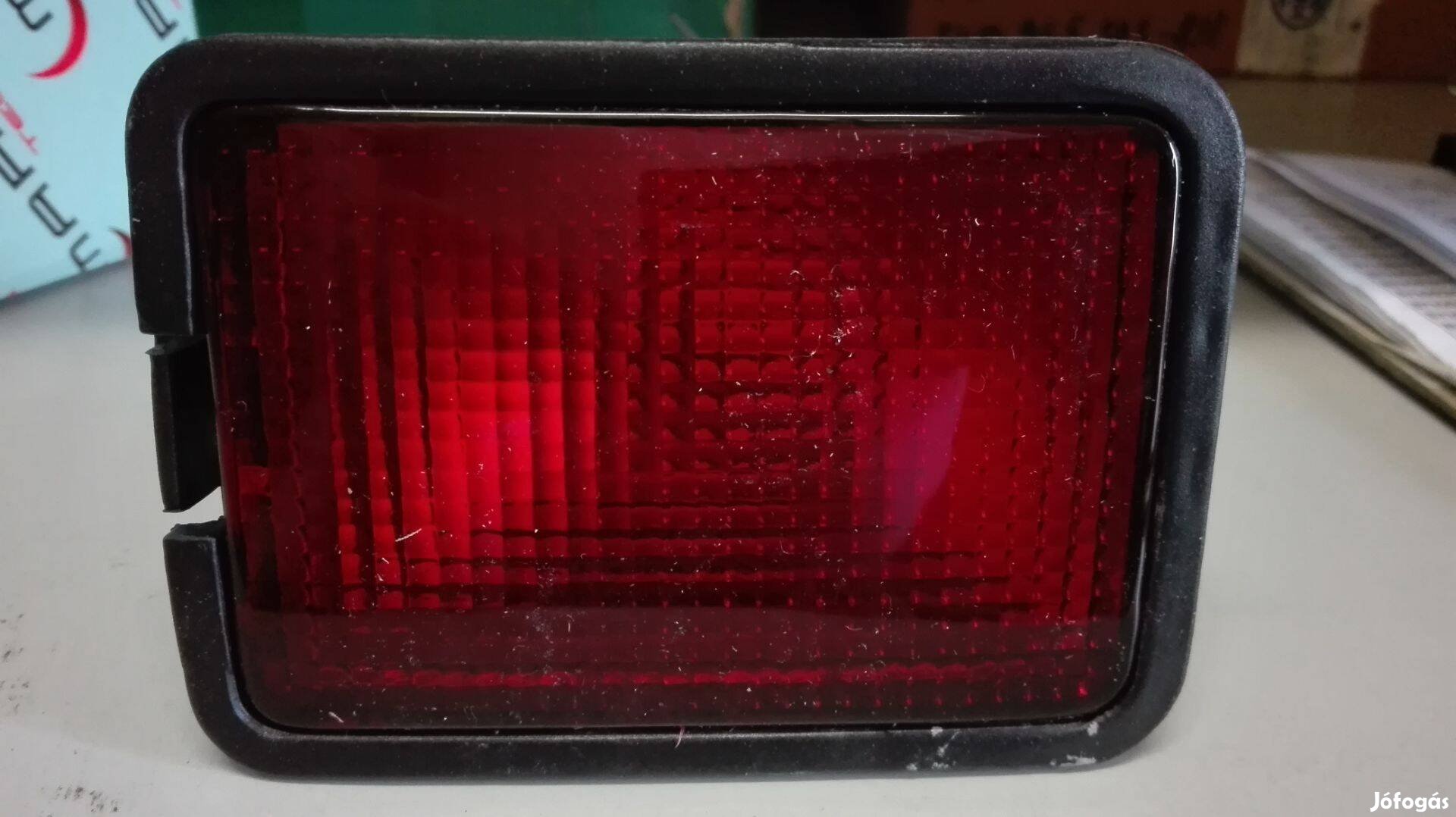 VW T4 hátsólámpa ködzáró bal-jobb 1990 -> 2003 busz, üres