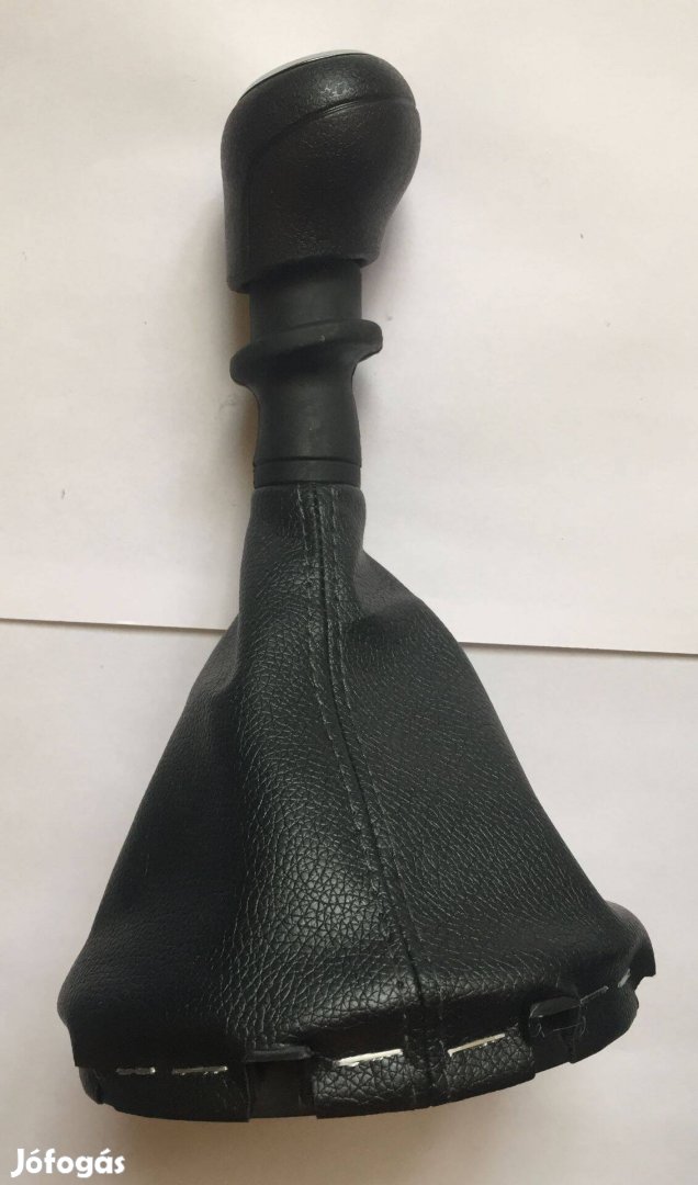 VW T5 5 sebességes fekete váltószoknya