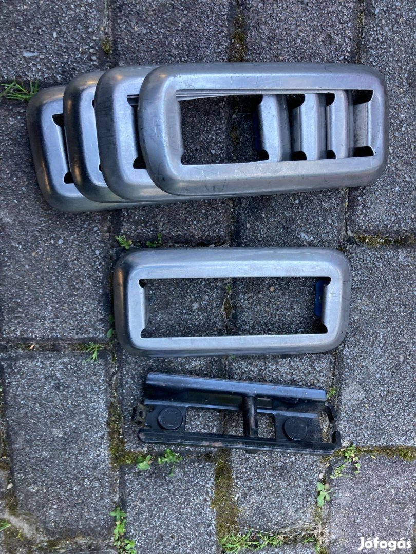 VW T5 Transporter Caravelle üléskonzol, üléstalp, és fedele 2004-10-ig