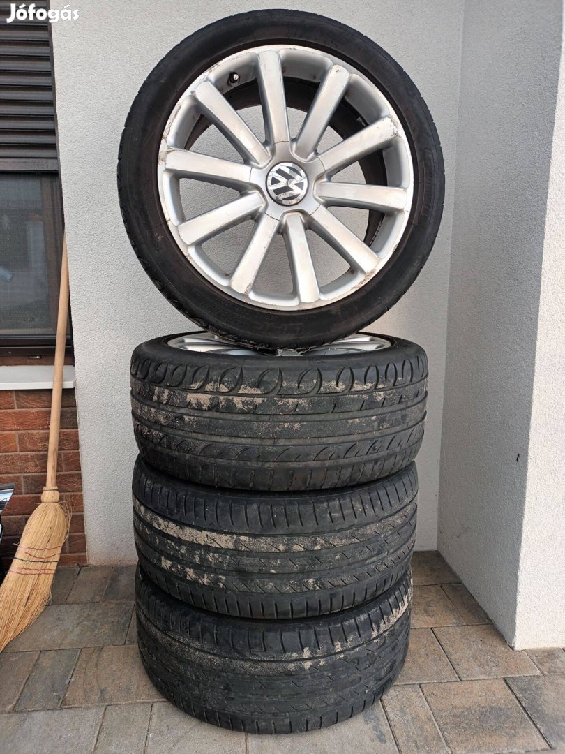 VW Tiguan 19-es Alufelni gumival eladó