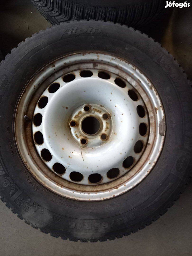 VW Tiguan 5x112-as 6.5x 16" használt (gyári felni) lemezfelni 215/65R