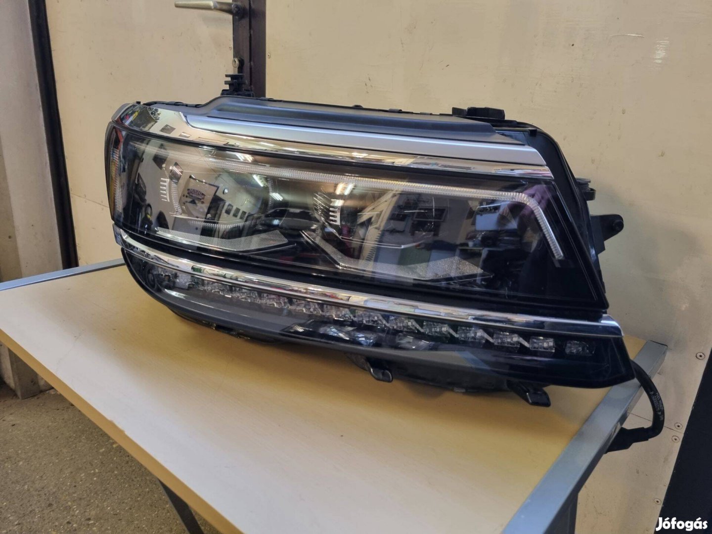VW Tiguan Jobb első fényszóró 5NN941082C
