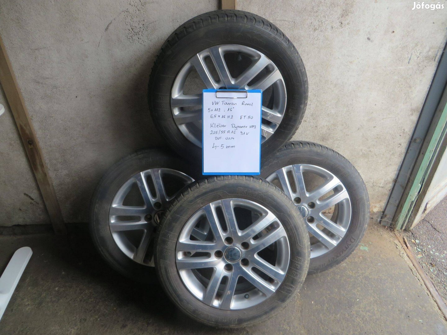 VW Touran 16" 5x112 alufelni garnitúra 205/55R16 nyárigumikkal