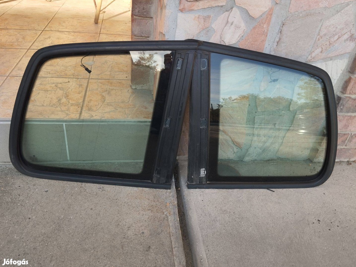 VW Touran 1T c oszlop oldalablak üveg, hátsó ablak