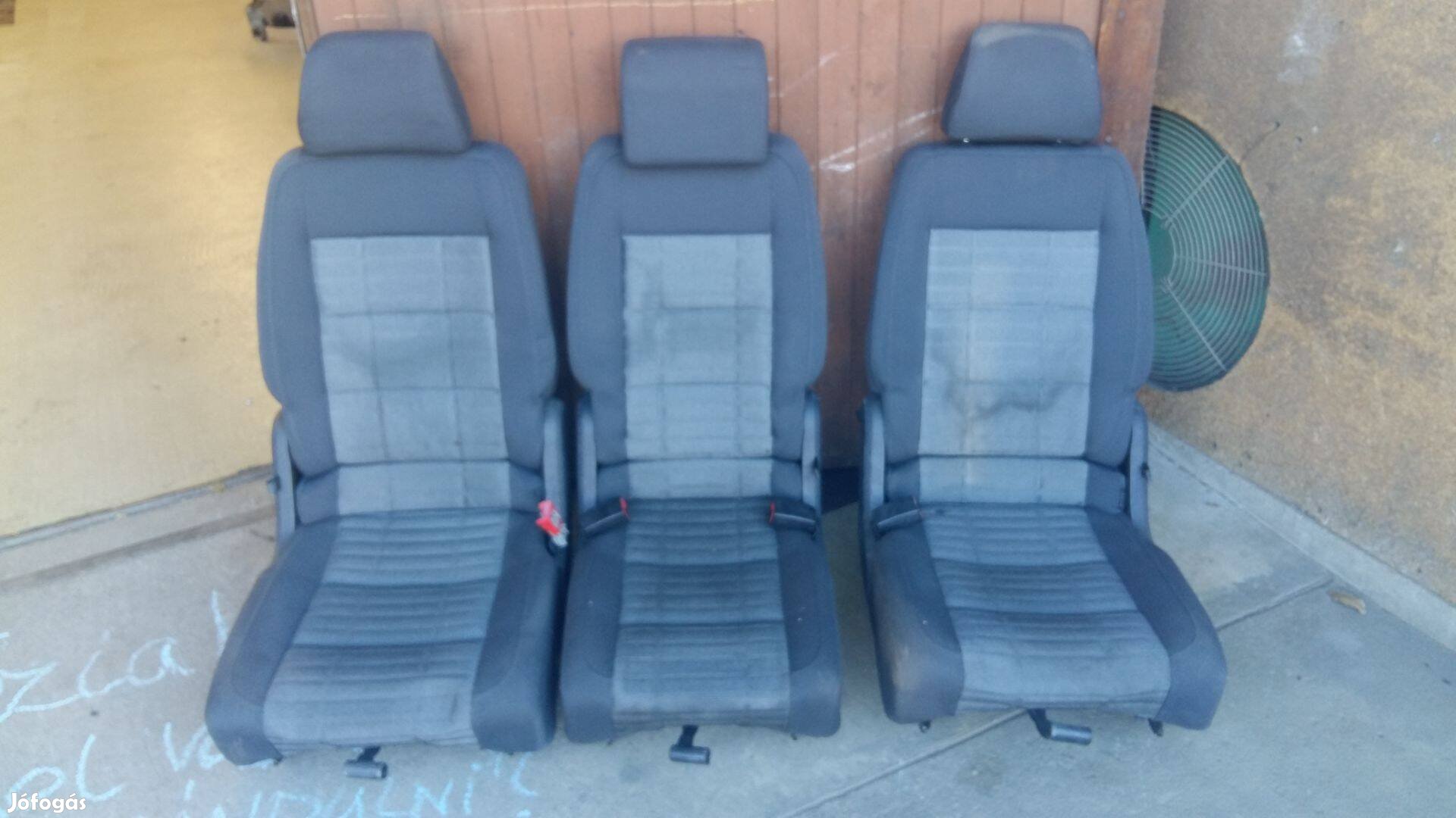 VW Touran Ülés Szett eladó!