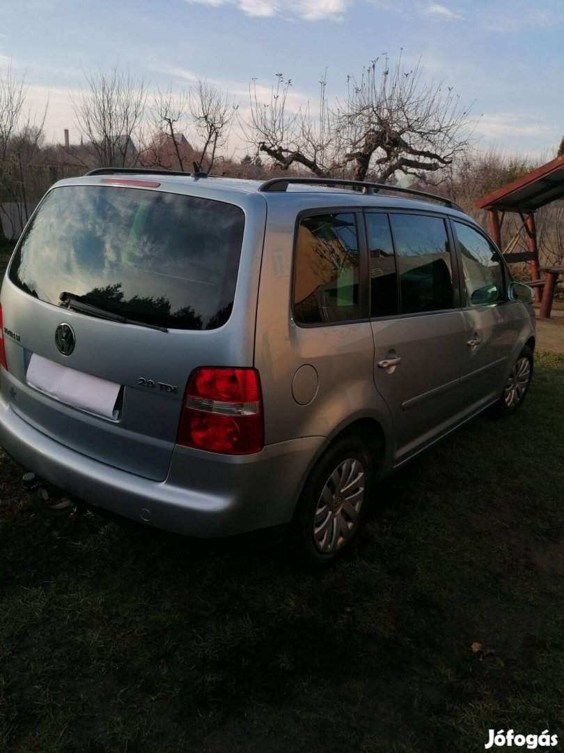 VW Touran eladó