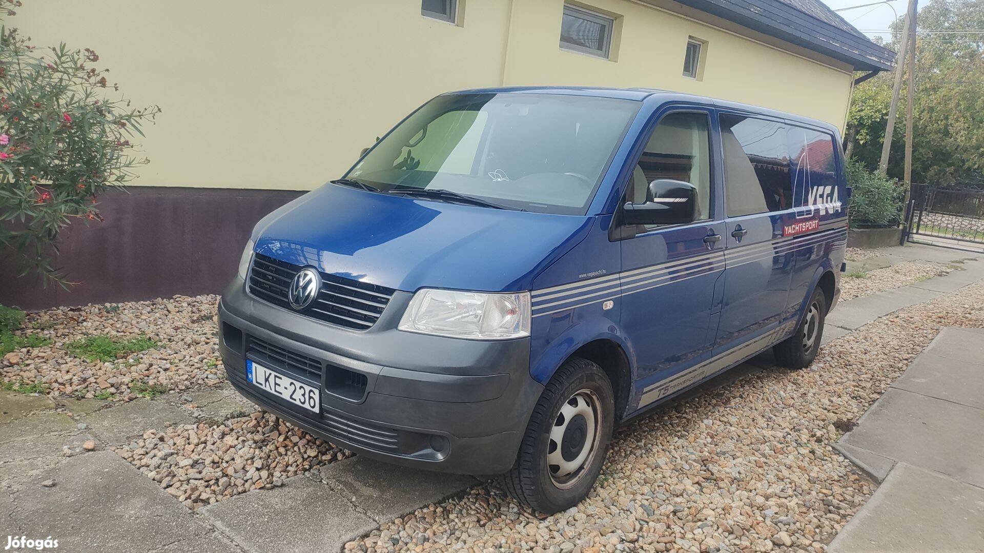 VW Trans Van T5 2,5 TDI típusú kéziváltós haszongépjármű