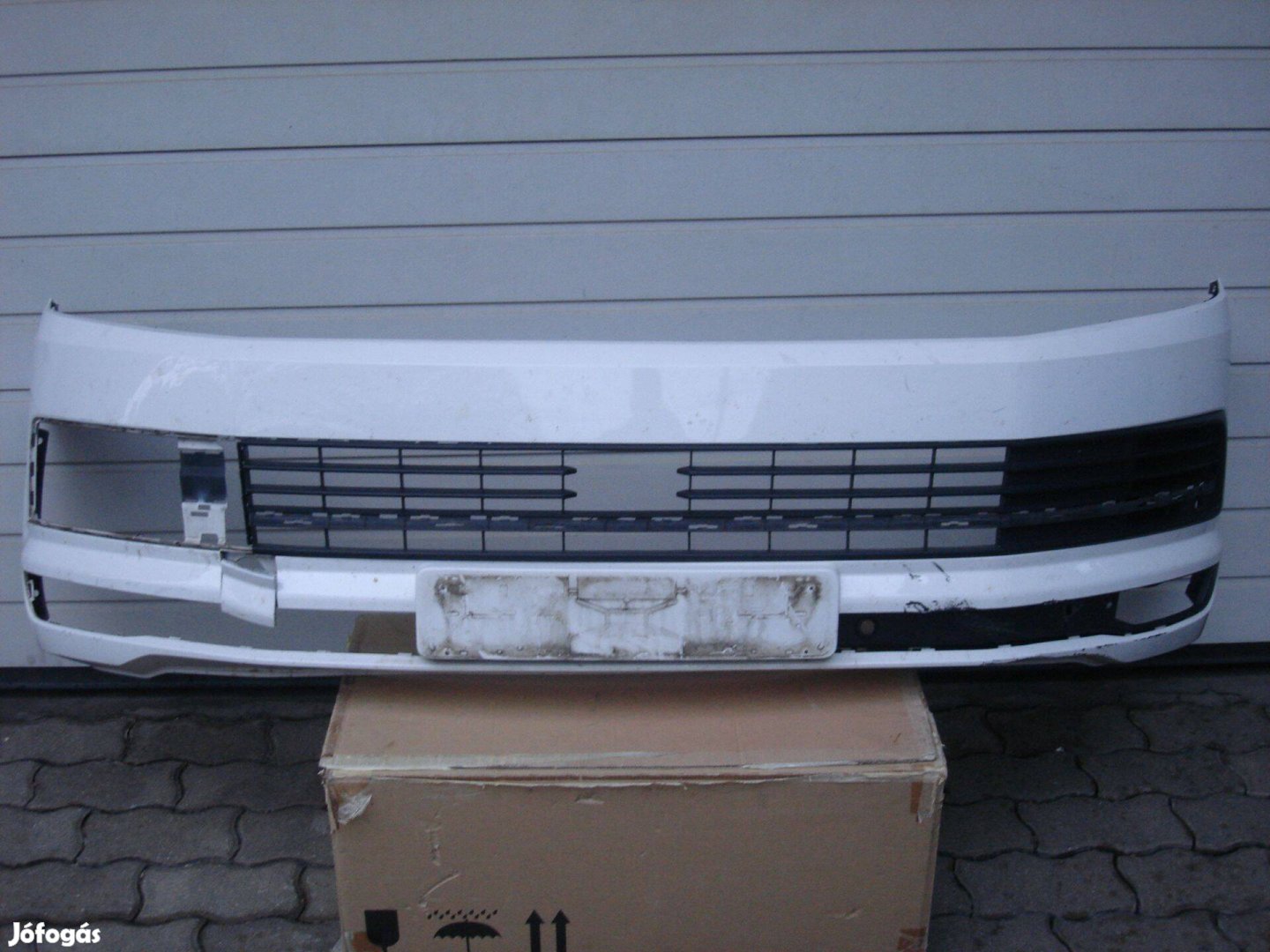 VW Transporter T6 radaros első lökhárító 7E5807221D 2015-től