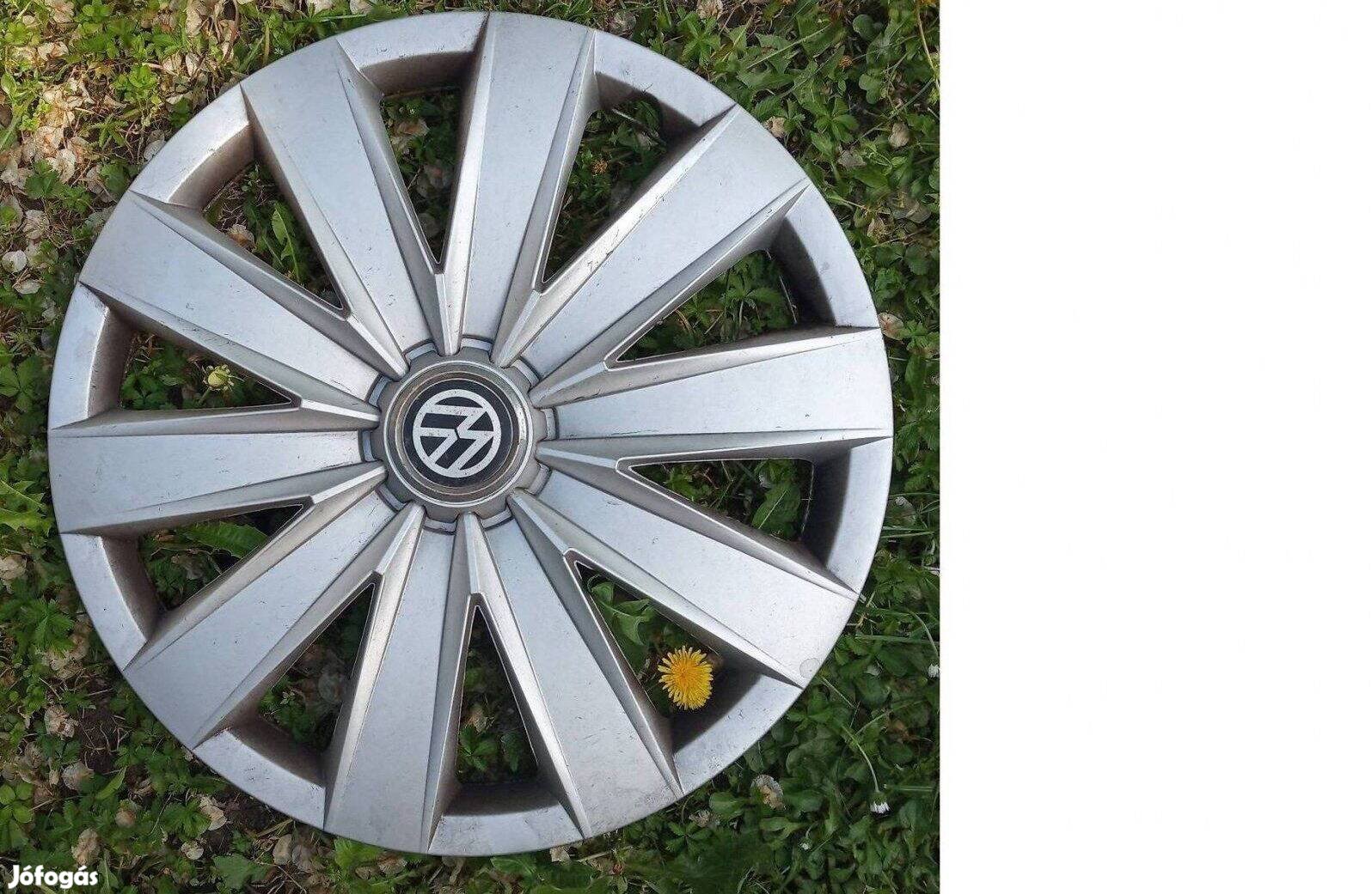 VW Volkswagen 16" coll dísztárcsa (Debrecenben).Postázom igény szerint