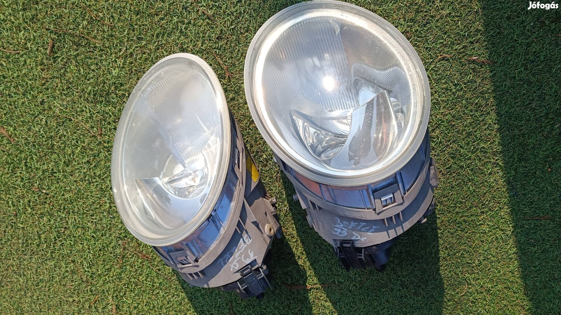 VW Volkswagen Beetle gyári bontott első fényszóró lámpa pár