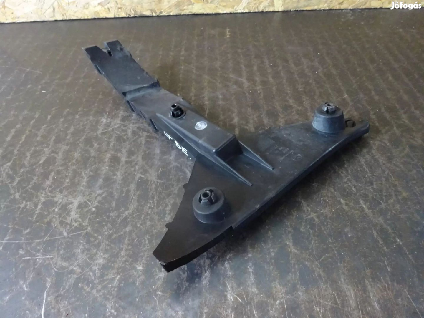 VW Volkswagen LT 96-06 Bal első lökhárító tartó konzol