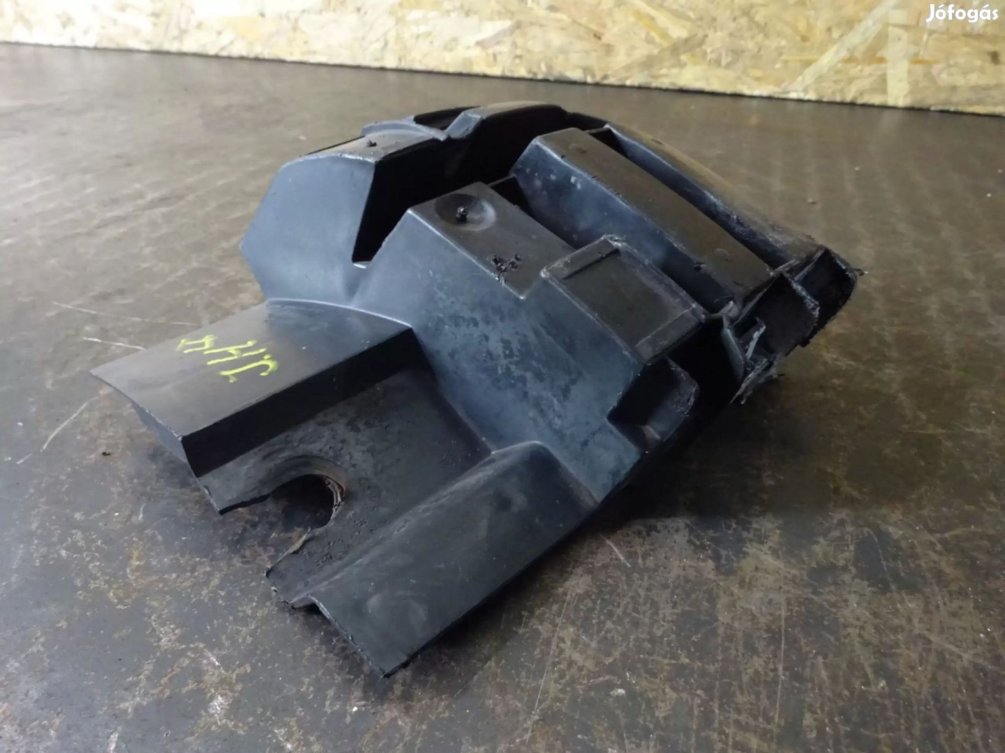 VW Volkswagen LT 96-06 Jobb hátsó sarok tartó merevítő